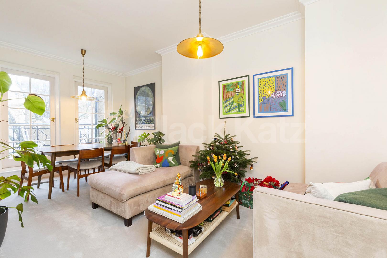 Modern furnished two bed mins to Regents Park and Camden Tube  Parkway, Regents Park